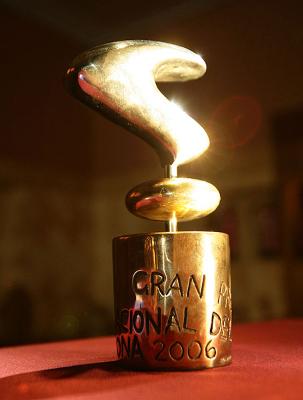 http://www.via-news.es/images/stories/comic/salo_trofeo.jpg